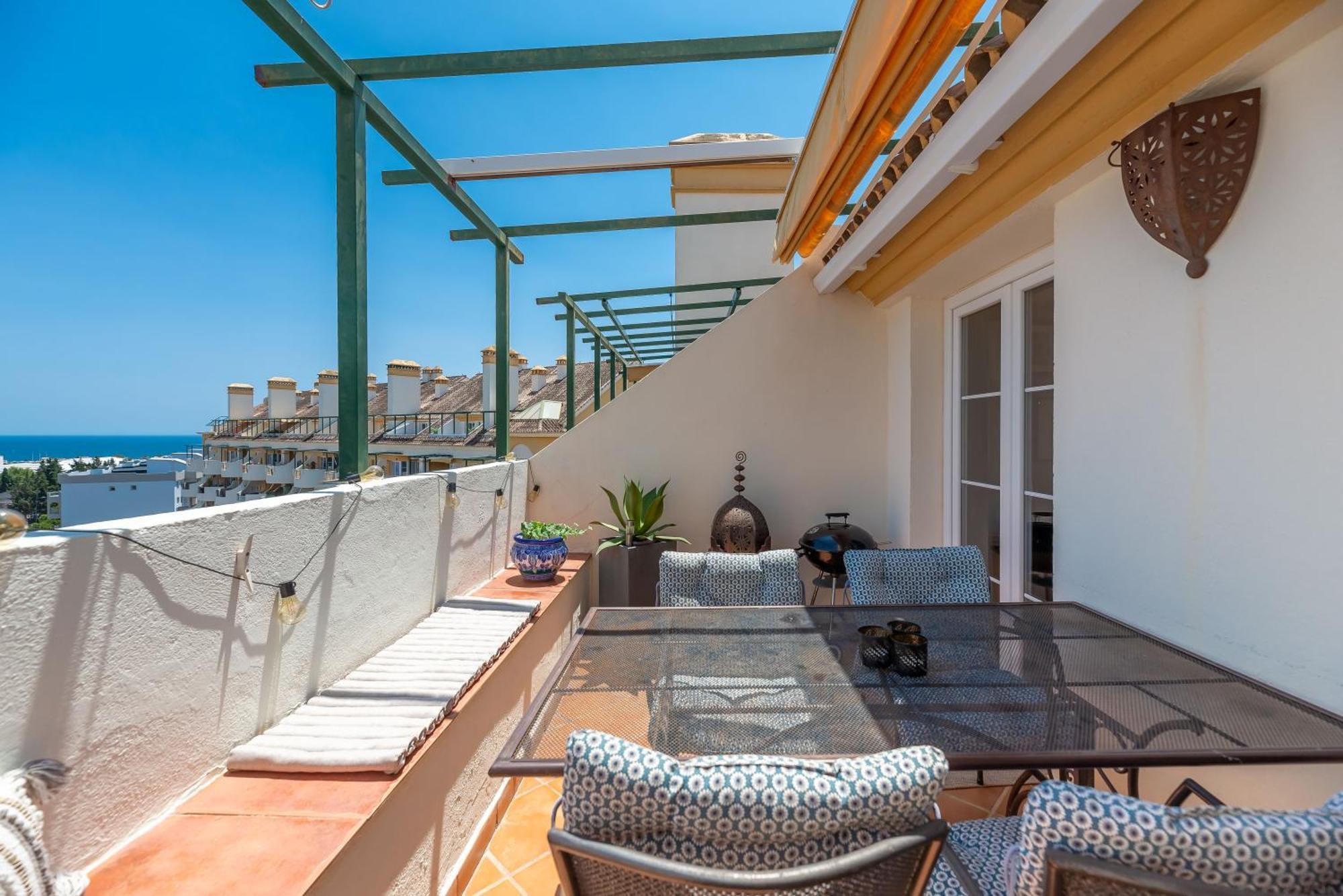 Elegant 2 Bdrm Penthouse With Bbq And Pools Lägenhet Marbella Exteriör bild