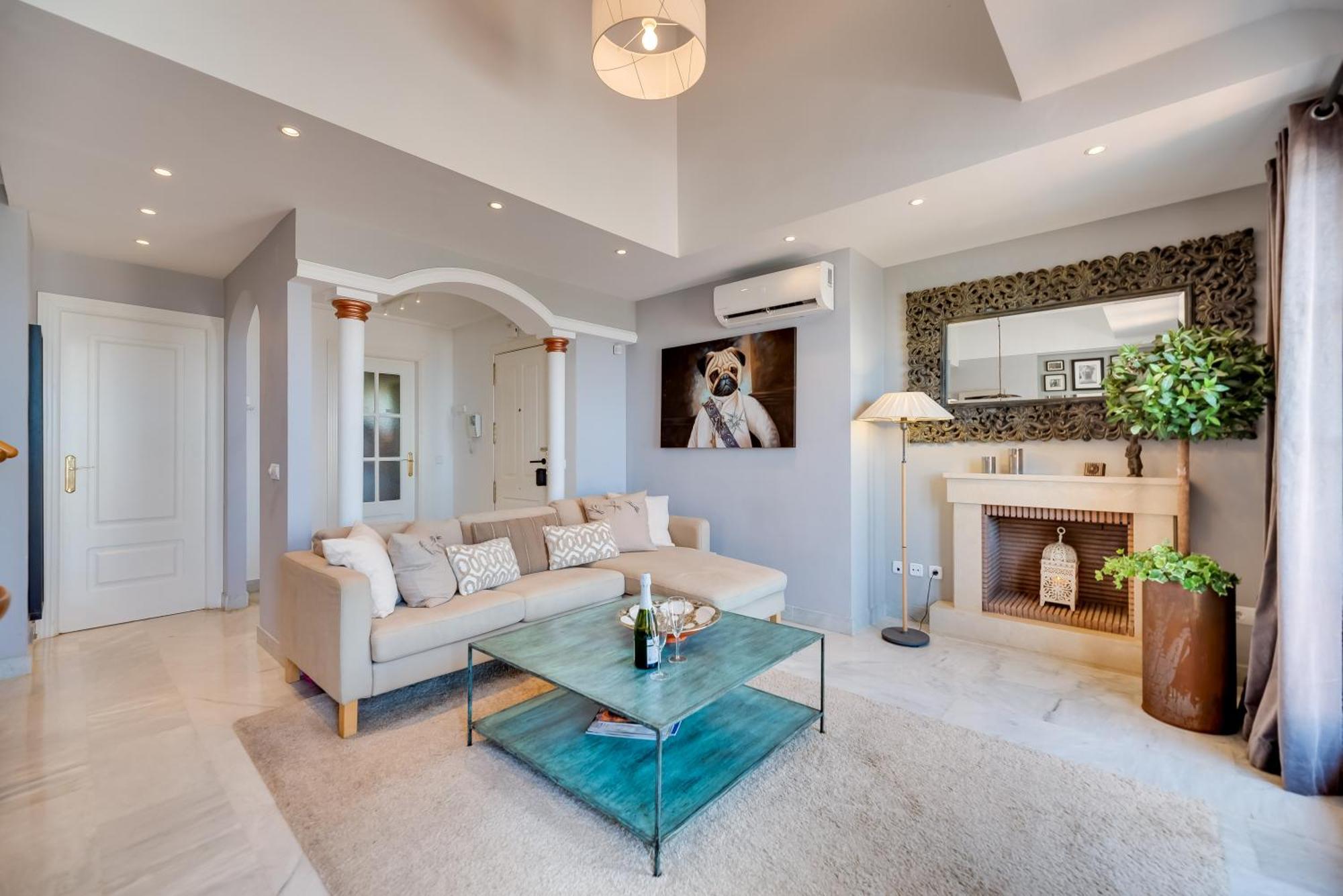Elegant 2 Bdrm Penthouse With Bbq And Pools Lägenhet Marbella Exteriör bild