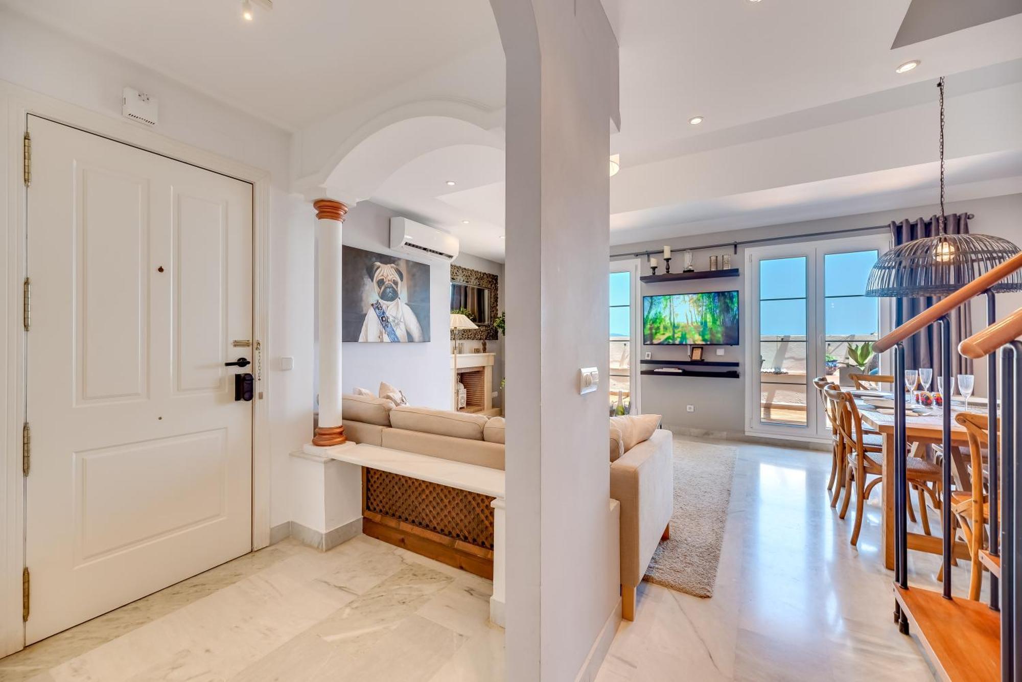 Elegant 2 Bdrm Penthouse With Bbq And Pools Lägenhet Marbella Exteriör bild